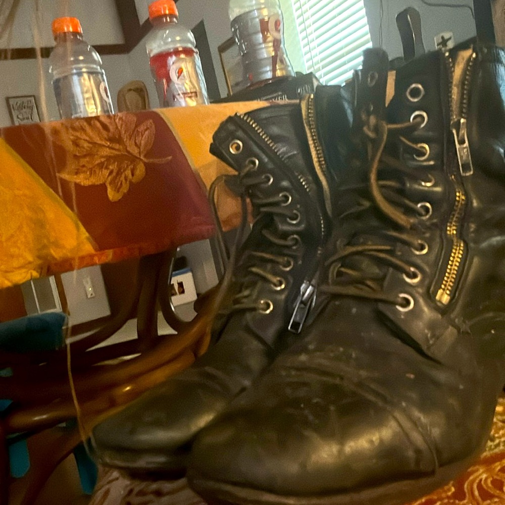 Frye Boots Tyler Men's Black Lace-Up Boots with double Side Zipper - Size 10